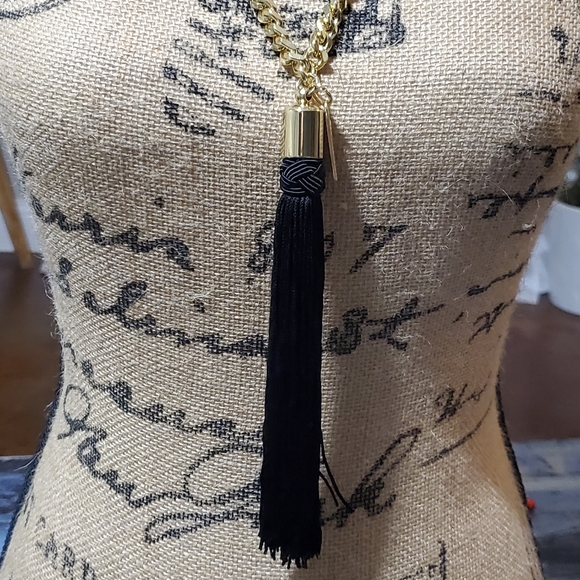 Marc Jacobs Decadence Gold Tone Chain Black Tassel Necklace - Picture 8 of 11